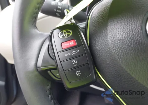 2024 Toyota Corolla Cross Xle from USA, damaged, VIN 7MUDAABG1RV104883